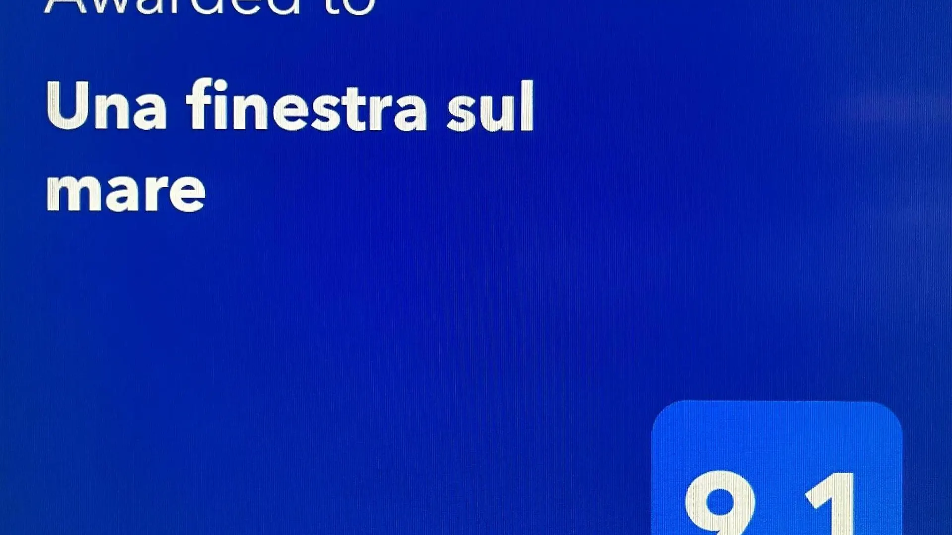 Una Finestra Sul Mare باري 0*,