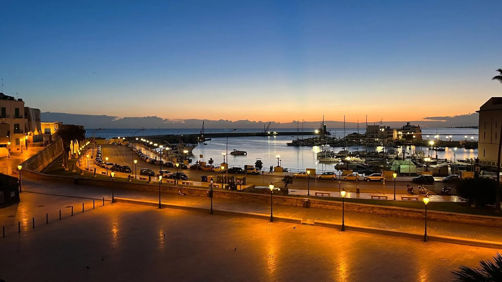 Una Finestra Sul Mare Bari Apartment