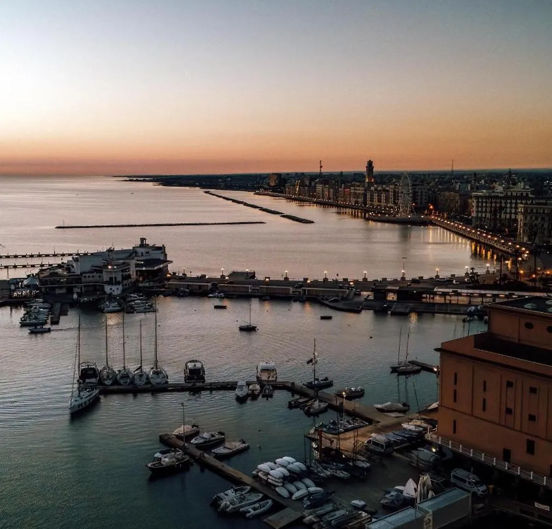 Una Finestra Sul Mare Bari Apartment